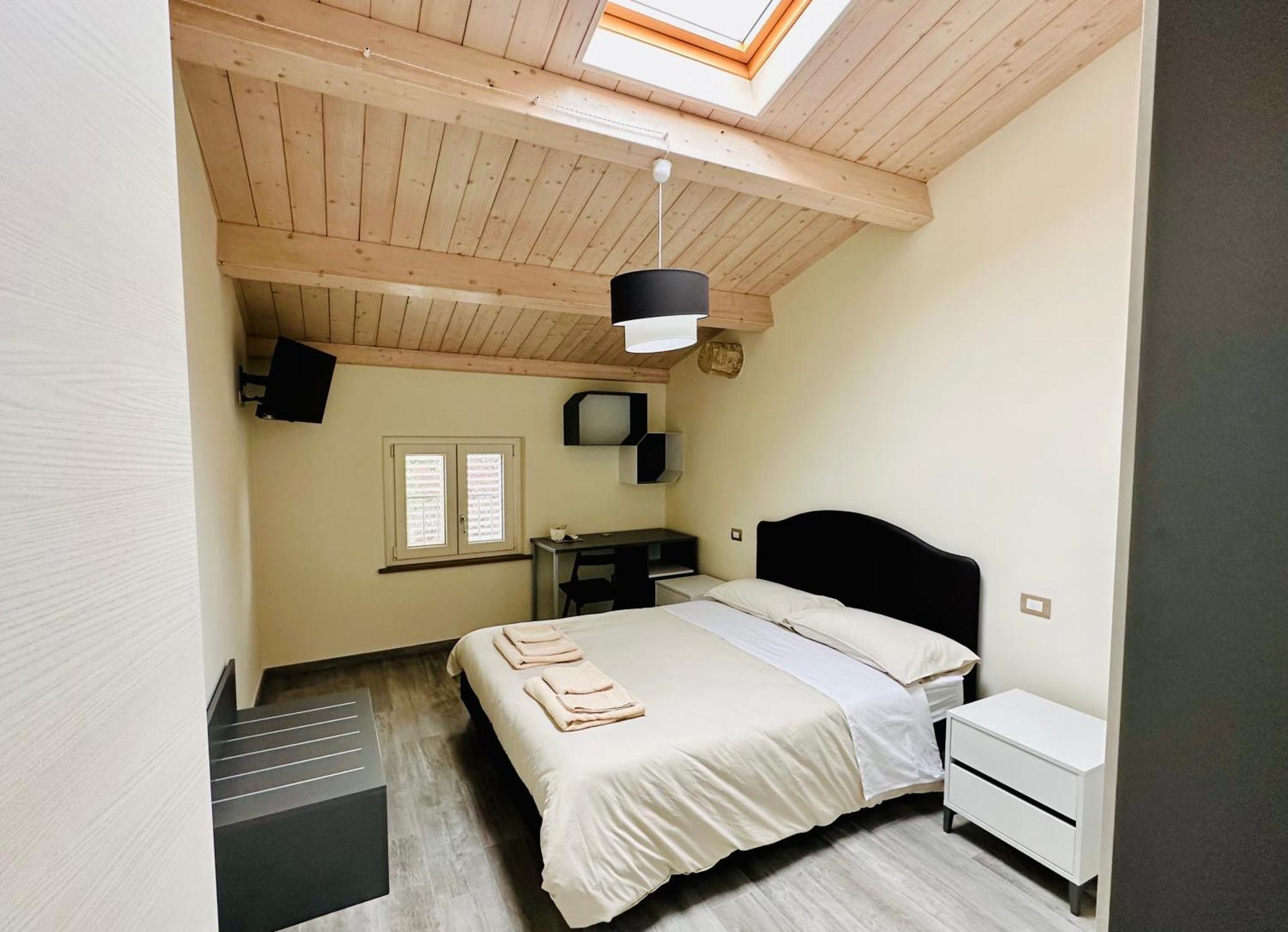Hotel Locazione Turistica Rania Lukka Zewnętrze zdjęcie